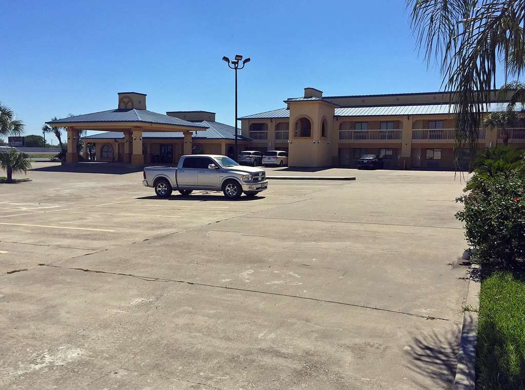 Americas Best Value Inn Bishop/Kingsville Exterior photo